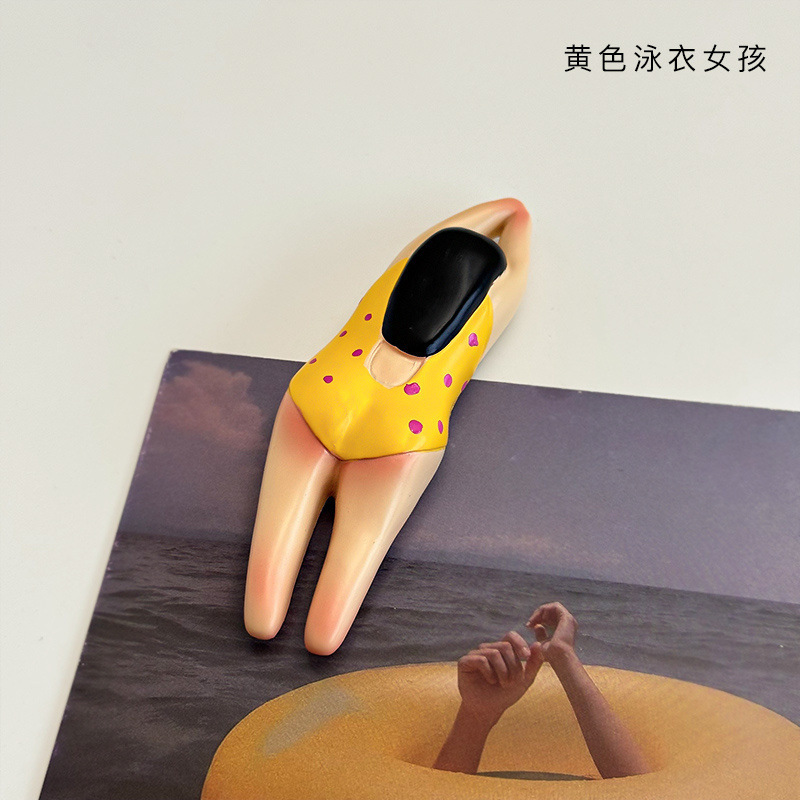 個性的な創意水泳の男の子の女の子の冷蔵庫は漫画のヨーロッパ式を貼ります。|undefined