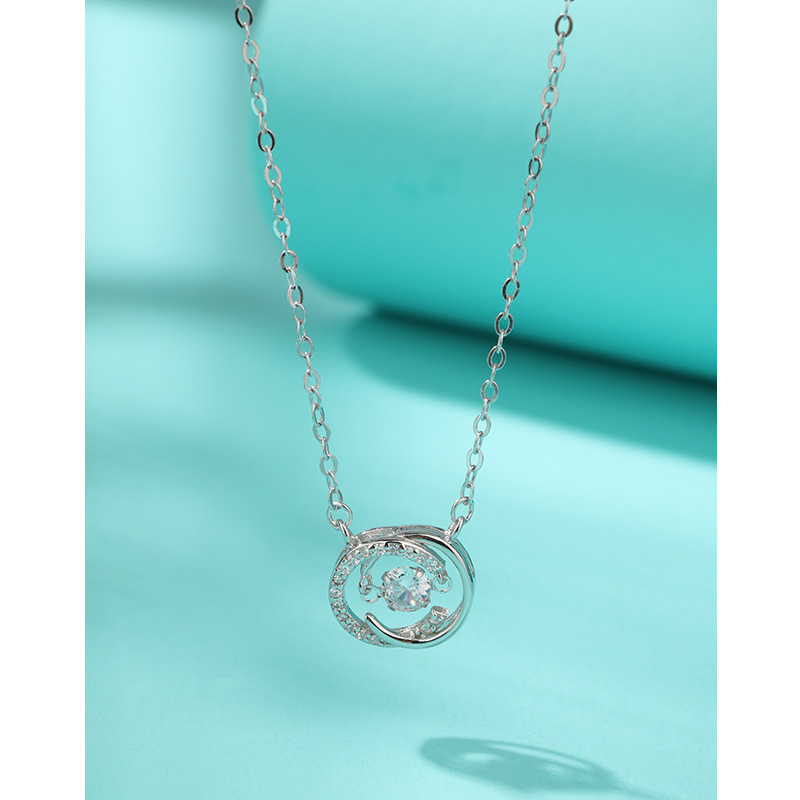 925 plata esterlina doble C pulsante collar de corazón collar de clavícula femenina ligero nicho de lujo collar de alta sensación para enviar a la novia