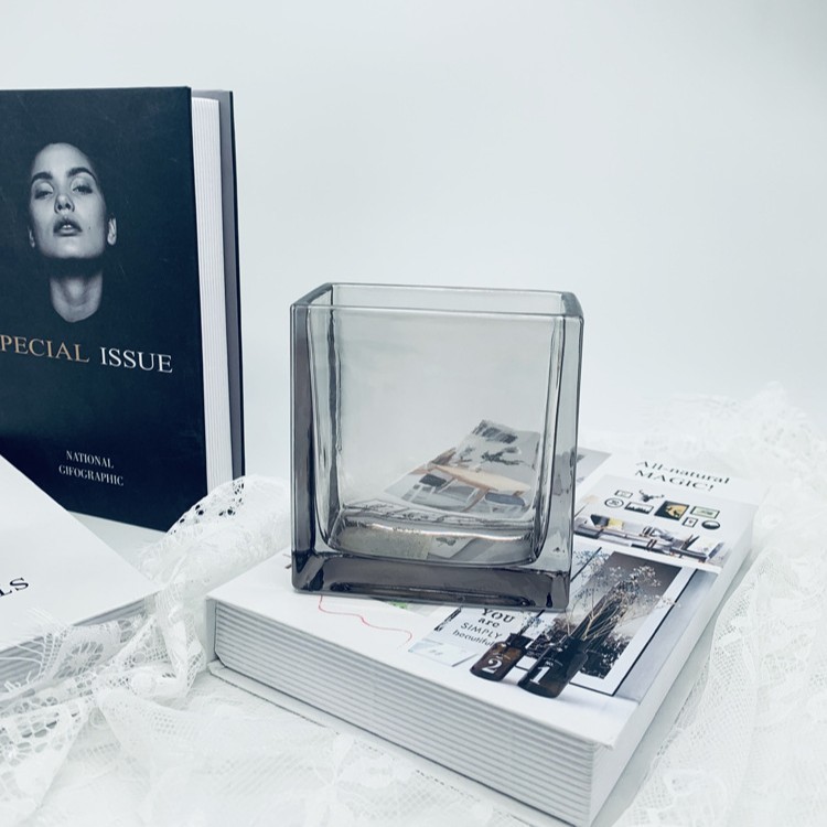 厂家批发供应扁方缸蜡烛杯，喷色蜡烛杯，方形杯，电镀杯