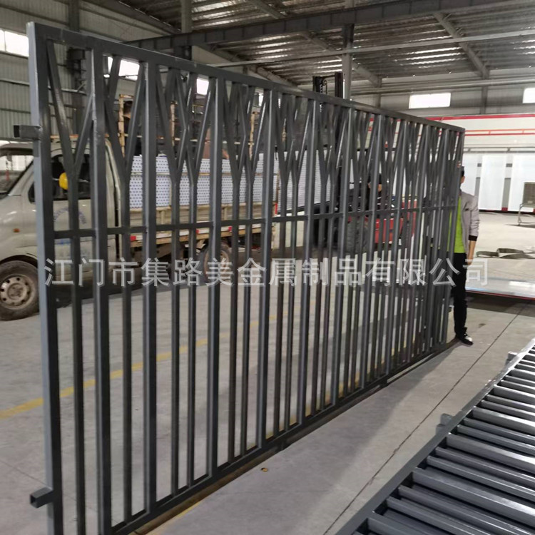 锌钢护栏户外隔离防护栏铁艺方通栅栏栏杆别墅小区学校锌钢护栏