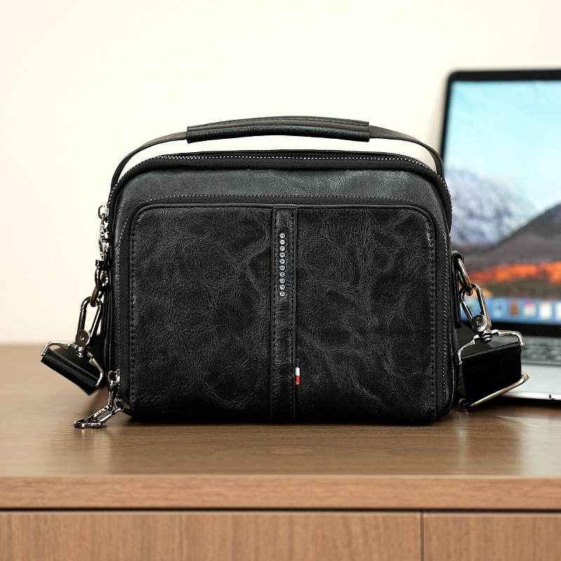 New Large Capacity Durable High-grade Shoulder Bag Trendy Outgoing All-match Neutral Solid Color Men's Bag