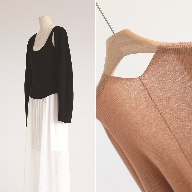 Early Autumn Style Wool-Blend Fine Ribbed Cocoon-Shaped Batwing Sleeve Knit Cardigan Without Buttons, Fashionable and Stylish Outerwear for Women