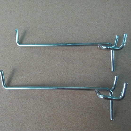 10cm冲孔挂钩 三角钩 冲孔货架挂钩 服装 洞洞板挂钩厂家直销