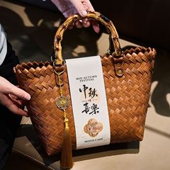 2025新款月饼礼盒包装盒中秋高档蛋黄酥包装礼品盒空盒子冰皮月饼