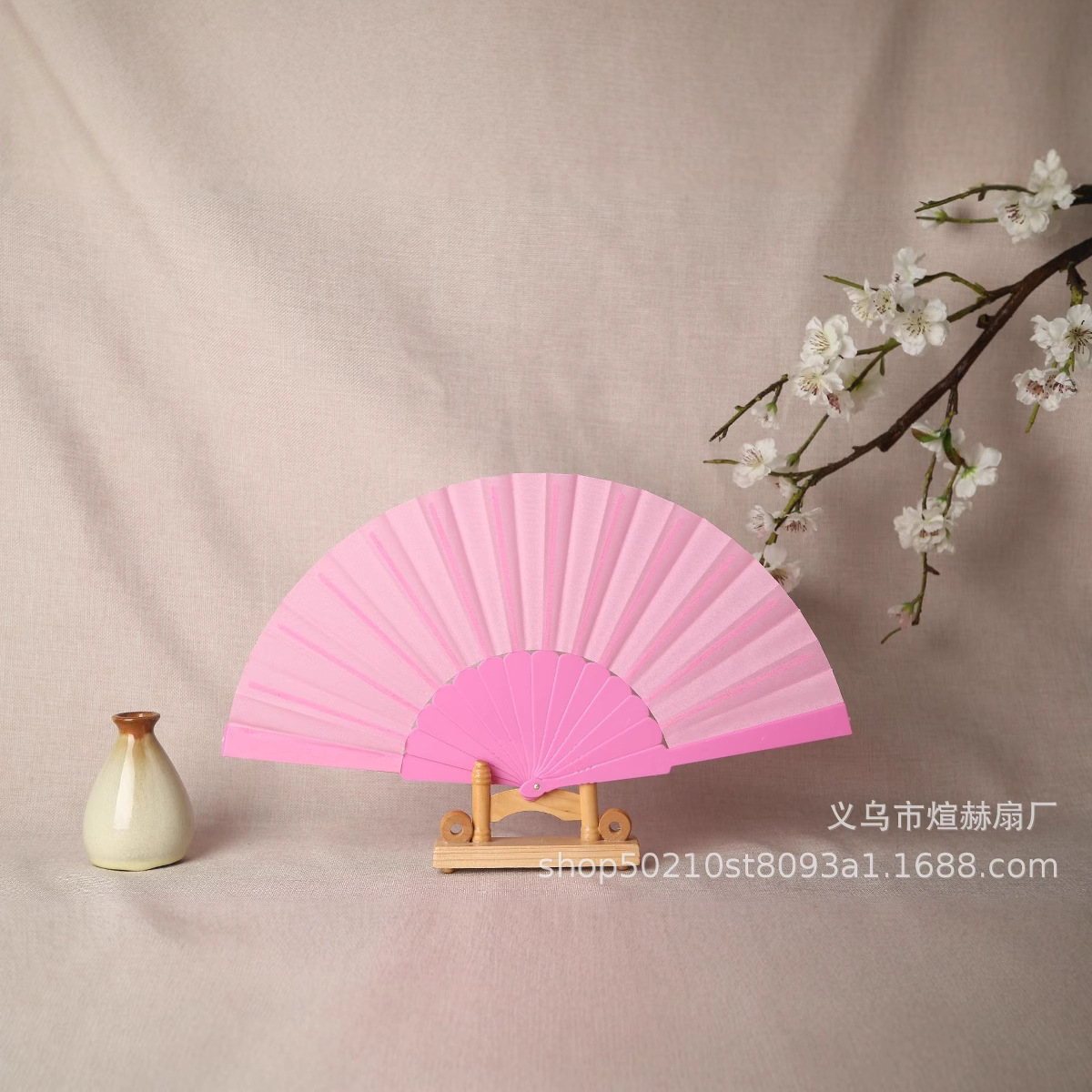 Color puro comercio exterior clásico blanco plano plástico para mujer abanico plegable abanico plegable fabricante de baile al por mayor abanico de verano