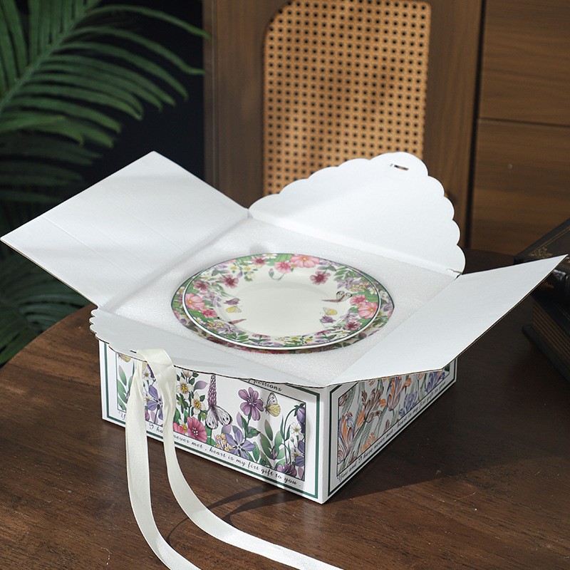 Taza de café taza de cerámica taza de mano regalo de alta calidad taza de marca exquisita taza de café lujosa mujer retrógrada taza de café juego taza de platos