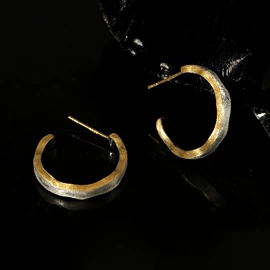 项链;耳钉;耳扣