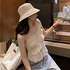 Design sense 2023 summer knitted camisole outer wear niche ruffled bottoming sleeveless top inner wear