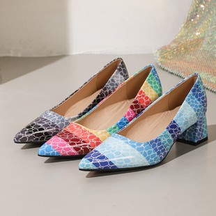 �S�Cӡɫ�羳���Q�W�aһ�_�Ŵָ���Ь2025�¿���^Ůʽ�߸�Ь��a