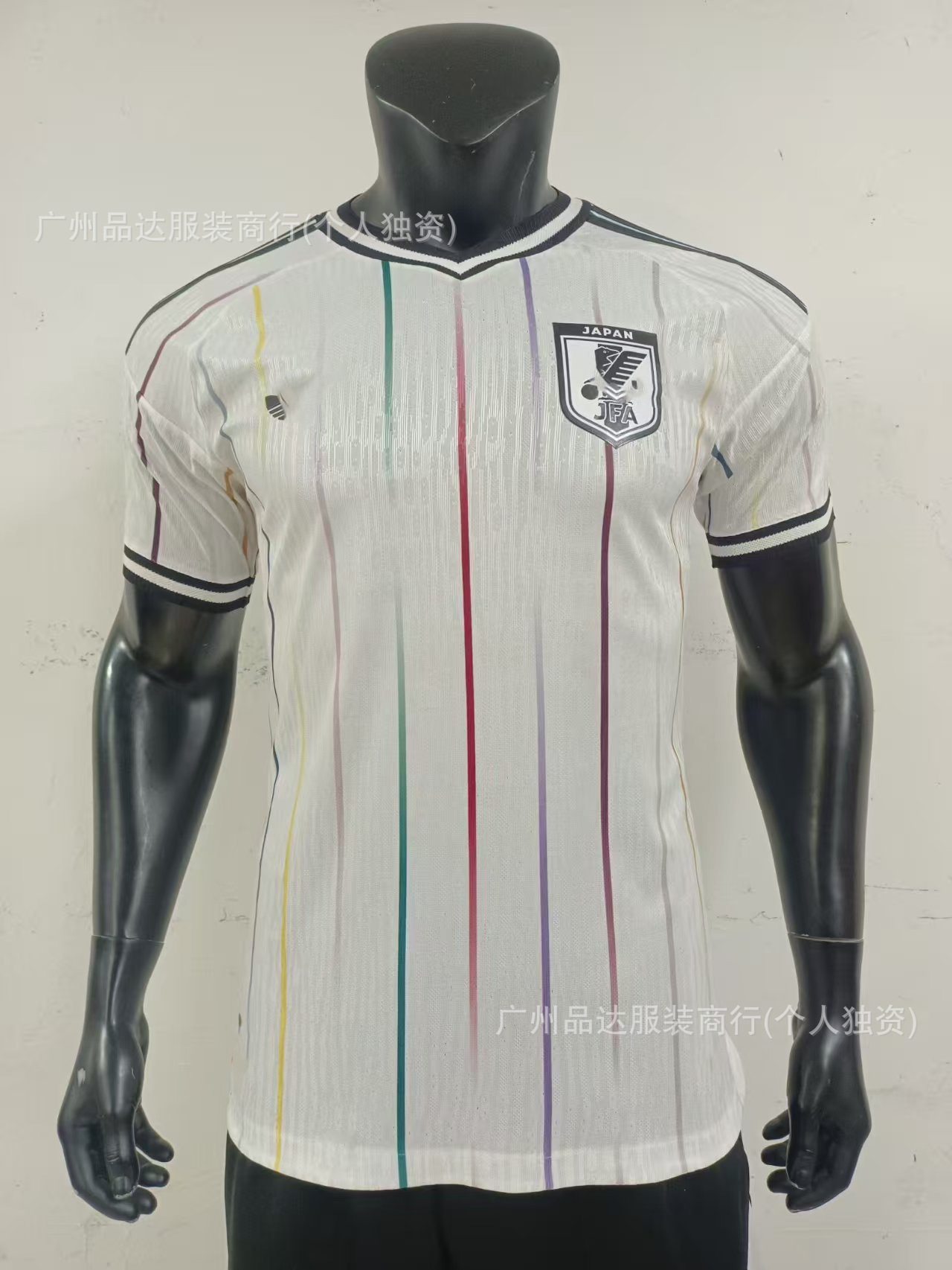 Camiseta de Uniforme de Fútbol Temporada 2526, Versión Jugador del Real Madrid, Edición Especial Selección Nacional, Versión Aficionado, La Liga