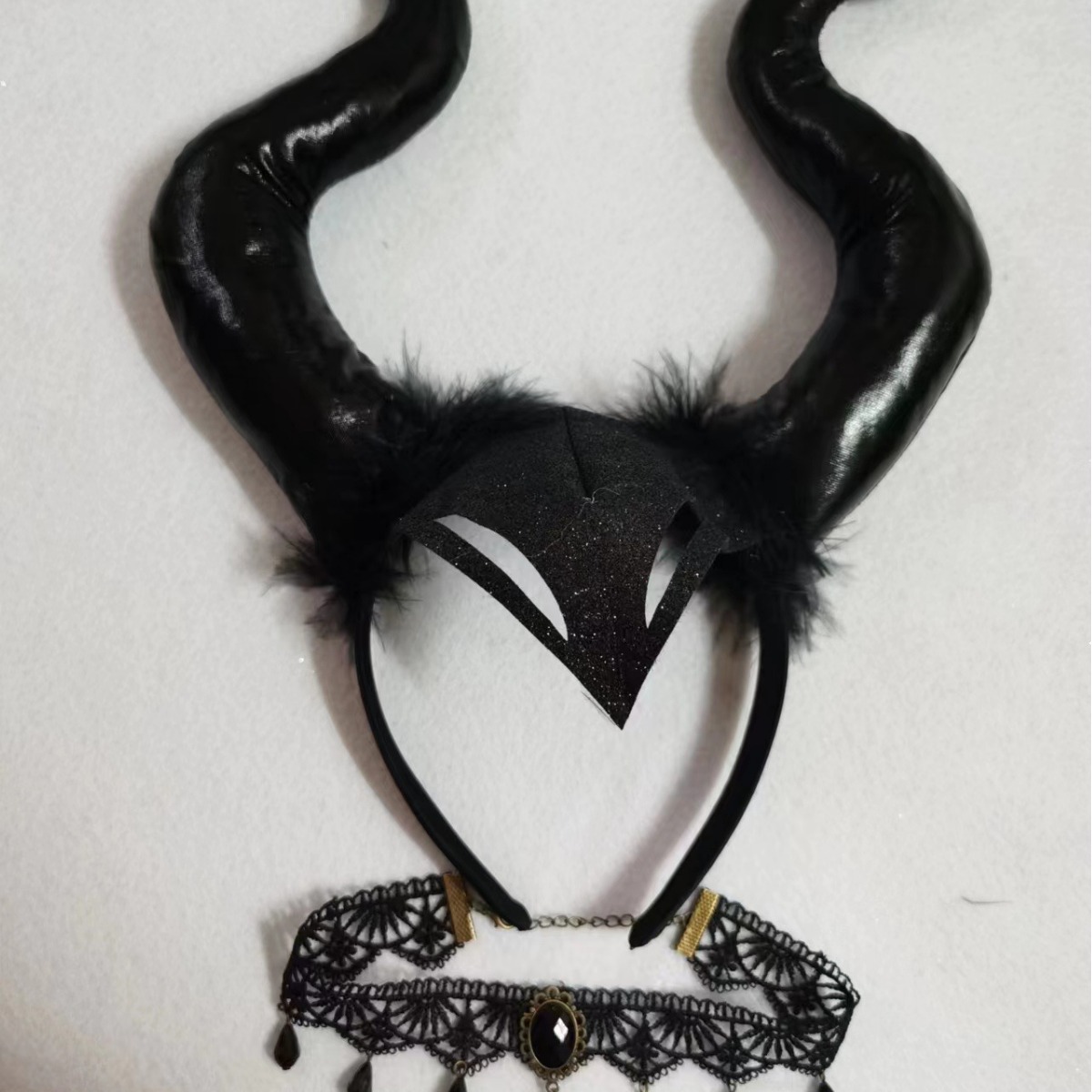 Halloween COS Costume Props Accessories Devil's Horn Headwear Devil Witch Black Horn Necklace Two-Piece Set