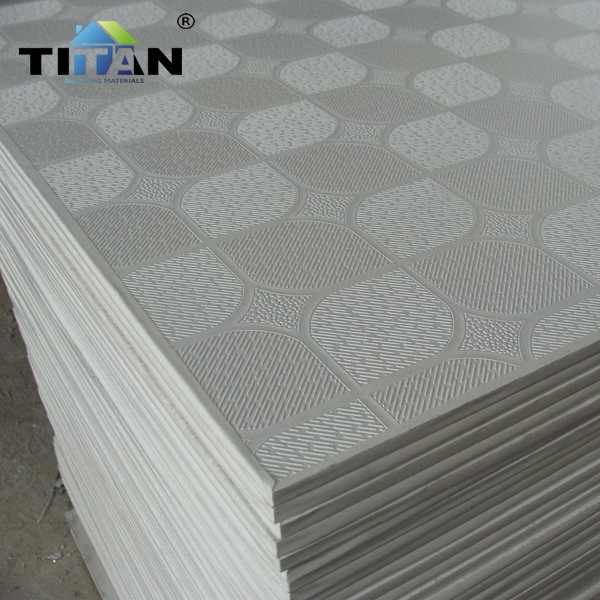 Techo de techo de placa de yeso de pvc 600*600 tablero limpio tablero laminado chapa a prueba de humedad