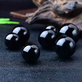 水晶工艺品;宝石工艺品;散珠/串珠