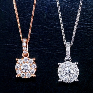18K White Gold Real Diamond Necklace Fashion Four Claw Nine Wai A Group of Women's Necklace Jewelry Pendants