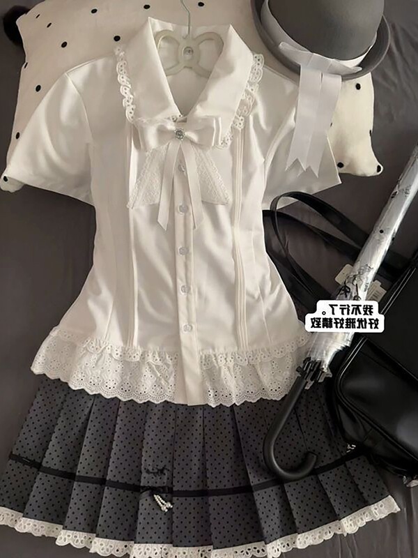 New Stylish and Youthful Lace Button-Up Short-Sleeved Shirt Paired with a Polka Dot Pleated Short Skirt Jk Uniform Two-Piece Set