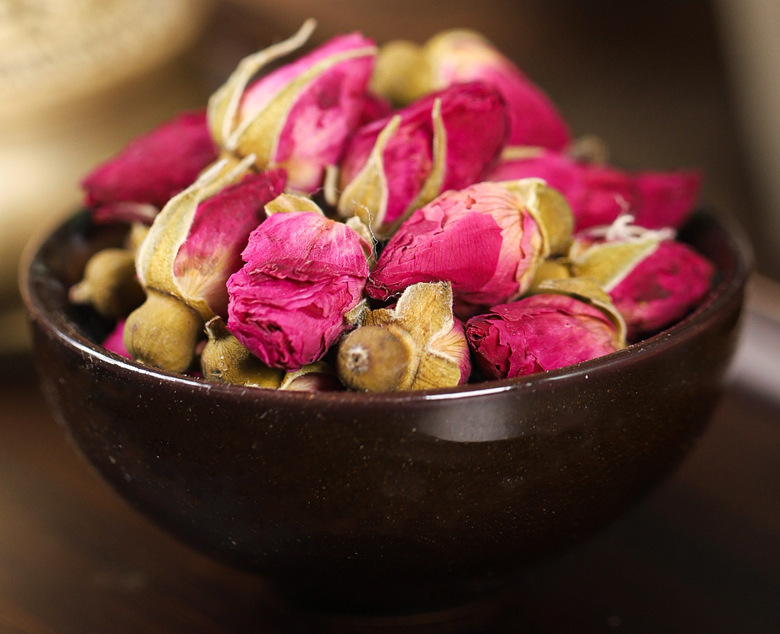 Cili Fruit Goji Mulberry Rose Tea Blend 125g x 2 Cans Herbal Infusion for Daily Steeping quality and texture