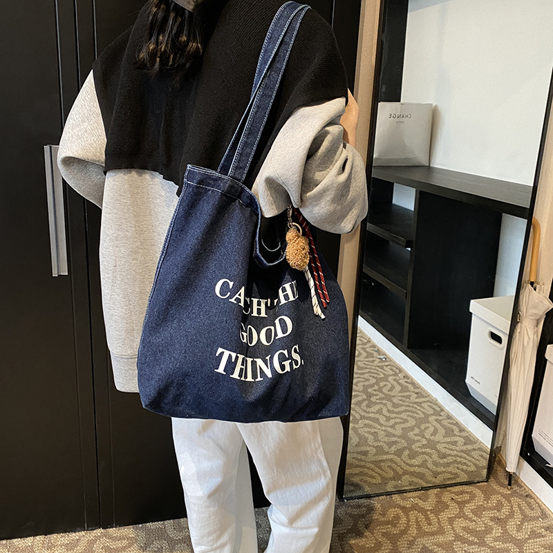 2024 otoño y invierno coreano bolsas de denim casuales de compras versátiles portátiles de gran capacidad bolsas de hombro