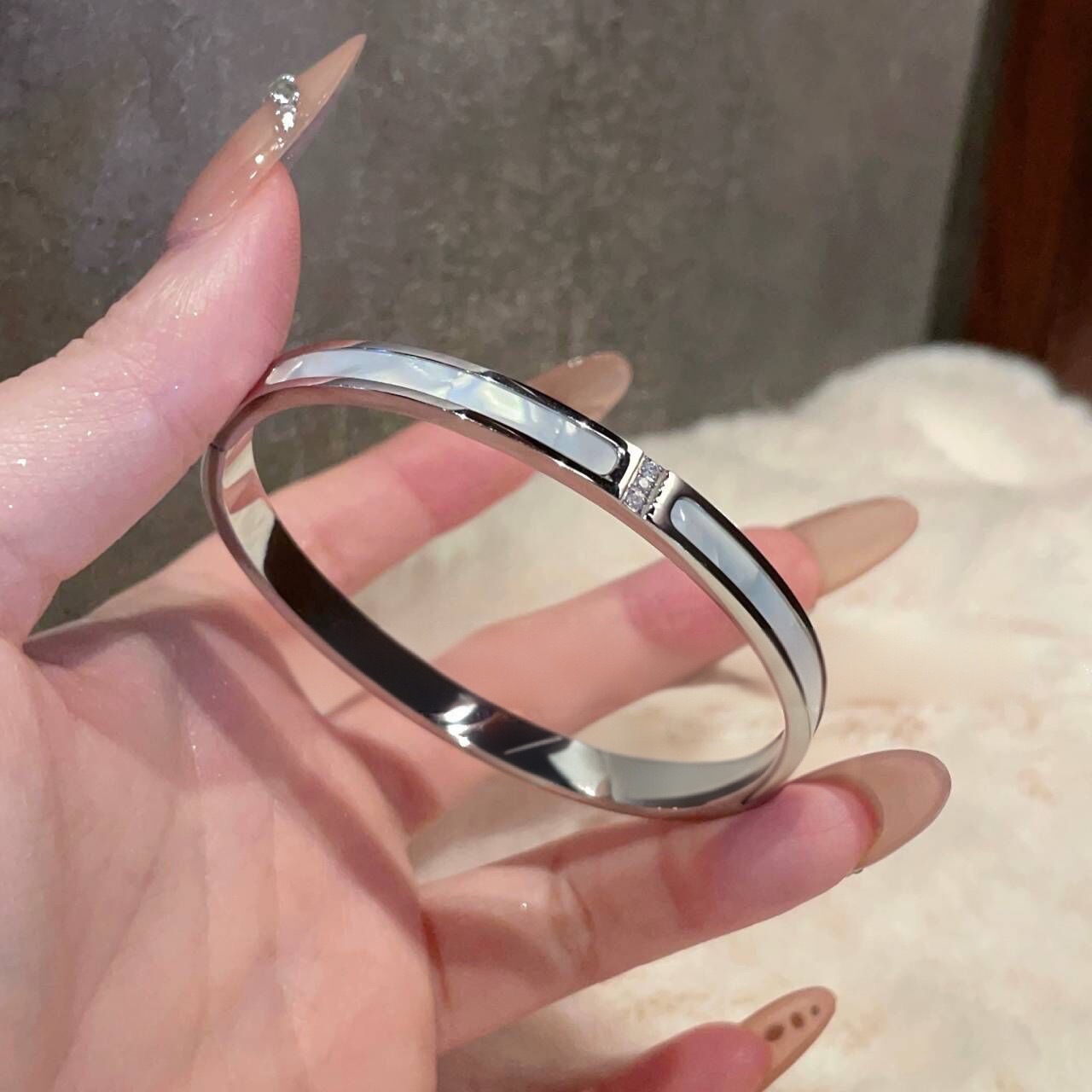 silver White Fritillaria Bracelet