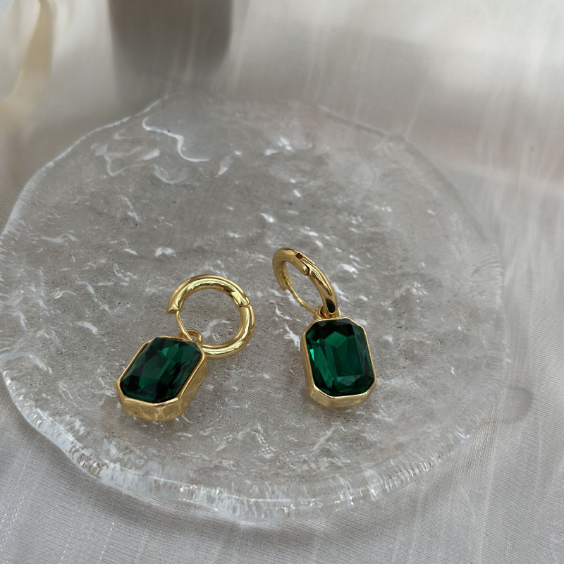 Geometric fashionable retro sophisticated universal earrings