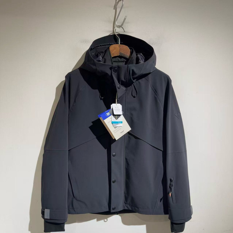 2025 New Autumn and Winter Outdoor Functional Style Structuralism Detachable Two-Piece Ski Suit Waterproof Jacket