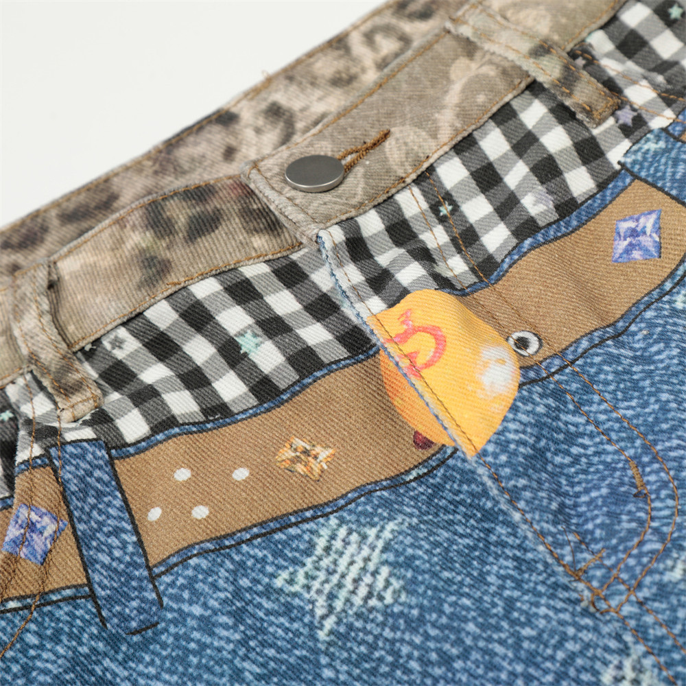 Distressed Denim Shorts For Men With Star Print And Raw Hem_voghion.com