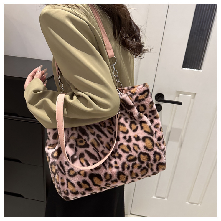 Women's fashion large capacity tote bag leopard print one shoulder underarm bag trend_voghion.com