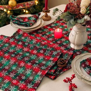 Christmas Series New Year Fabric Plaid Table Runner Placemat Living Room Western Dining Table Utensils Heat Insulation Mat Nordic Style