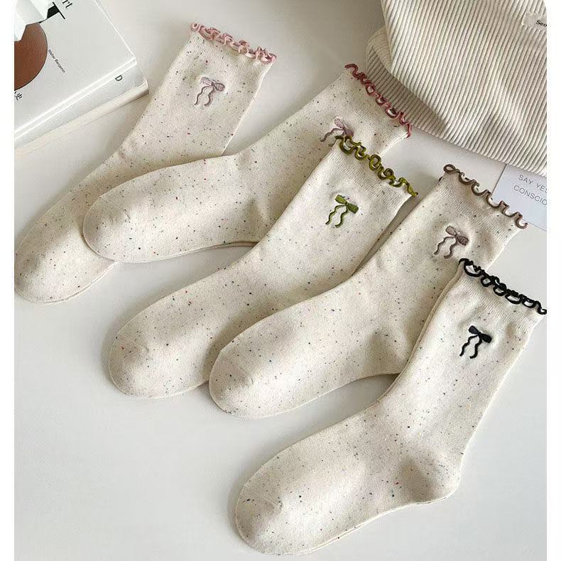 Autumn Women's Mid-Calf Socks with Ruffled Edges and Dotted Yarn, Casual and Comfortable Bow-Knot Patterned Slouch Socks Wholesale Autumn Women's Mid-Calf Socks with Ruffled Edges and Dotted Yarn, Casual and Comfortable Bow-Knot Patterned Slouch Socks Wholesale