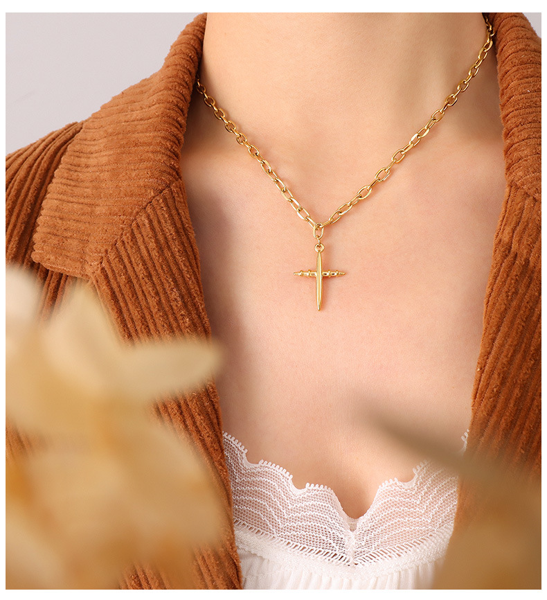 temperament cross pendant titanium steel 18K gold plated clavicle chain