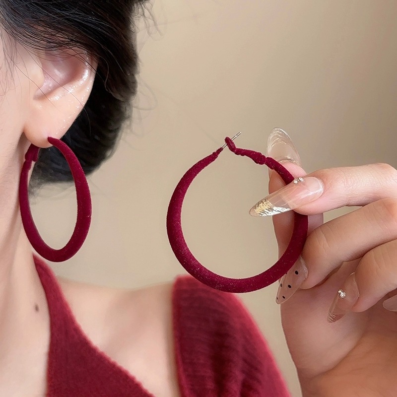 Plush wine red Round Hoop Earrings Women's Fashion Atmospheric Red Ankora Earrings Exaggerated Chinese New Year Earrings Earrings