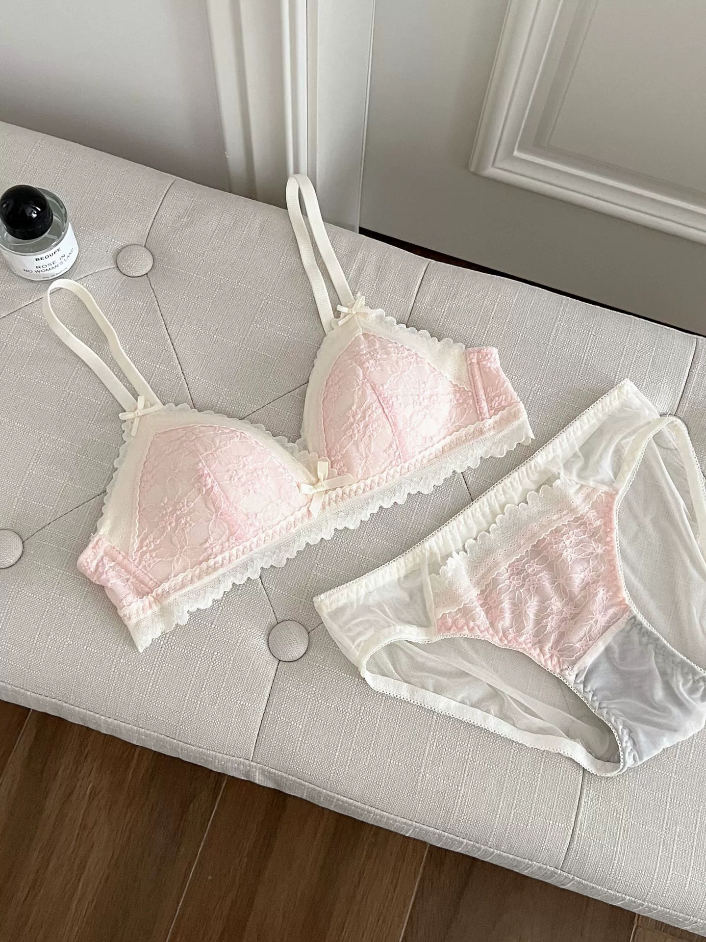 Bra top, French style, lace trim, lightweight breathable, sizes 32/34/36/38 AB