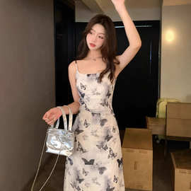 新中式水墨蝴蝶印花吊带连衣裙女气质高级感长款裙子2026夏季新款