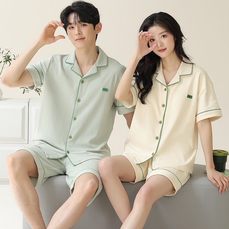 Pajamas de pareja simple mujeres verano 2024 nuevo delgado pantalones cortos de mangas cortas con solapa de algodón para hombres set de ropa de hogar