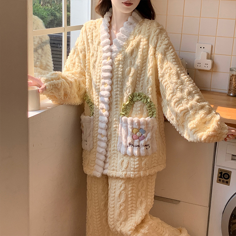 Pajamas for Women in Autumn and Winter Coral Velvet Thickeneded Fleece-Lined Cute Student Dormitory Wearable Warm Flannel Home Clothes Set