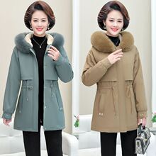 �¿��ɿ˷������b����Ů�ﶬ�����L��ӽq�Ӻ�ů����50�q������