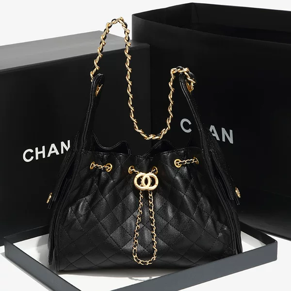 European and American New Style Quilted Chain Oil Wax Leather Small Fragrance Tote Quilted DIY Chain Underarm Large Capacity Shoulder Bag