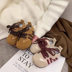 春の1歳の赤ちゃんの靴の女性の赤ちゃんのカジュアルな子供は低いです。
