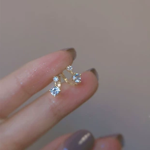Small Korean-Style Earrings, Light Luxury Minimalist Drop, Gold or Silver, Lightweight