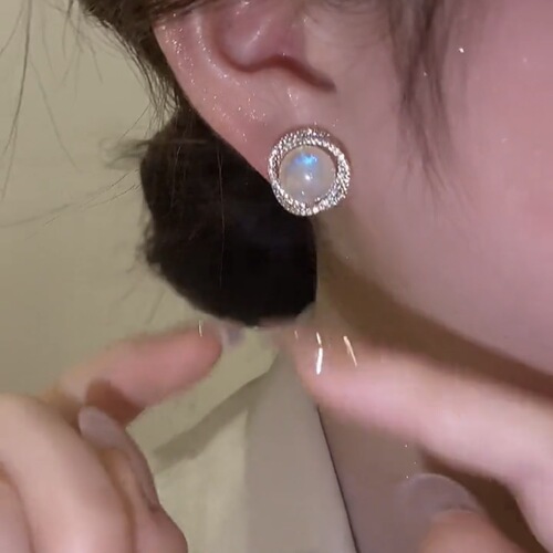 Micro-inlaid zircon Mermaid earrings S925 silver needle mermaid beads three-dimensional rotating temperament earrings lady's light luxury style