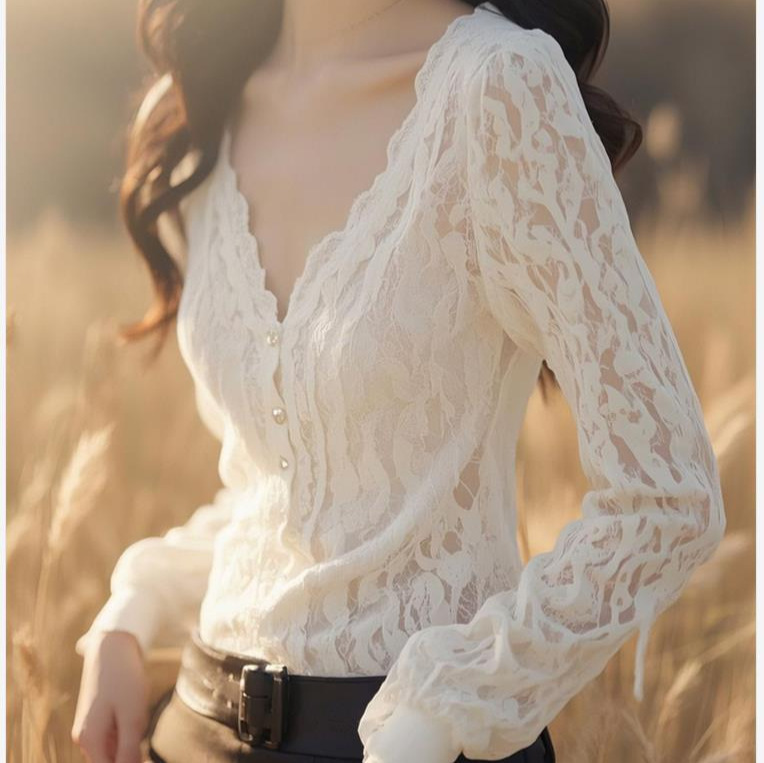 Autumn French-Style Unique and Beautiful Niche Chic High-End Gentle Design White Lace Top