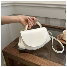 扇形手提包包女2024春季新款纯色小众设计气质女包百搭单肩斜挎包