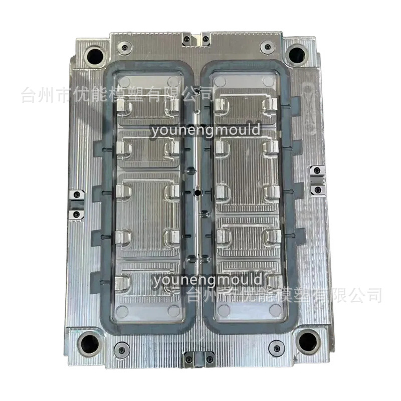 车灯框架模具 (1).jpg