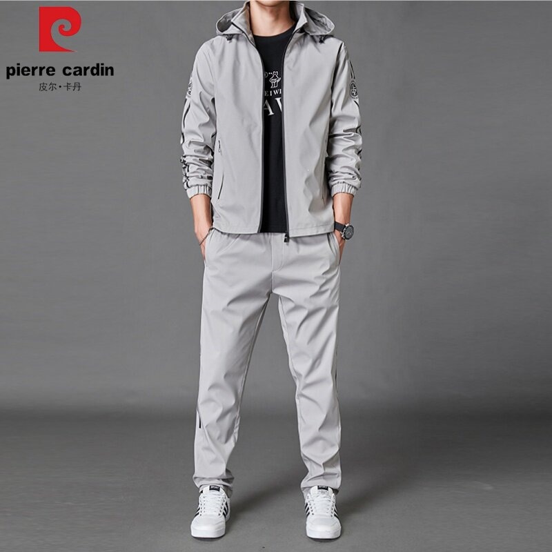Light gray suit
