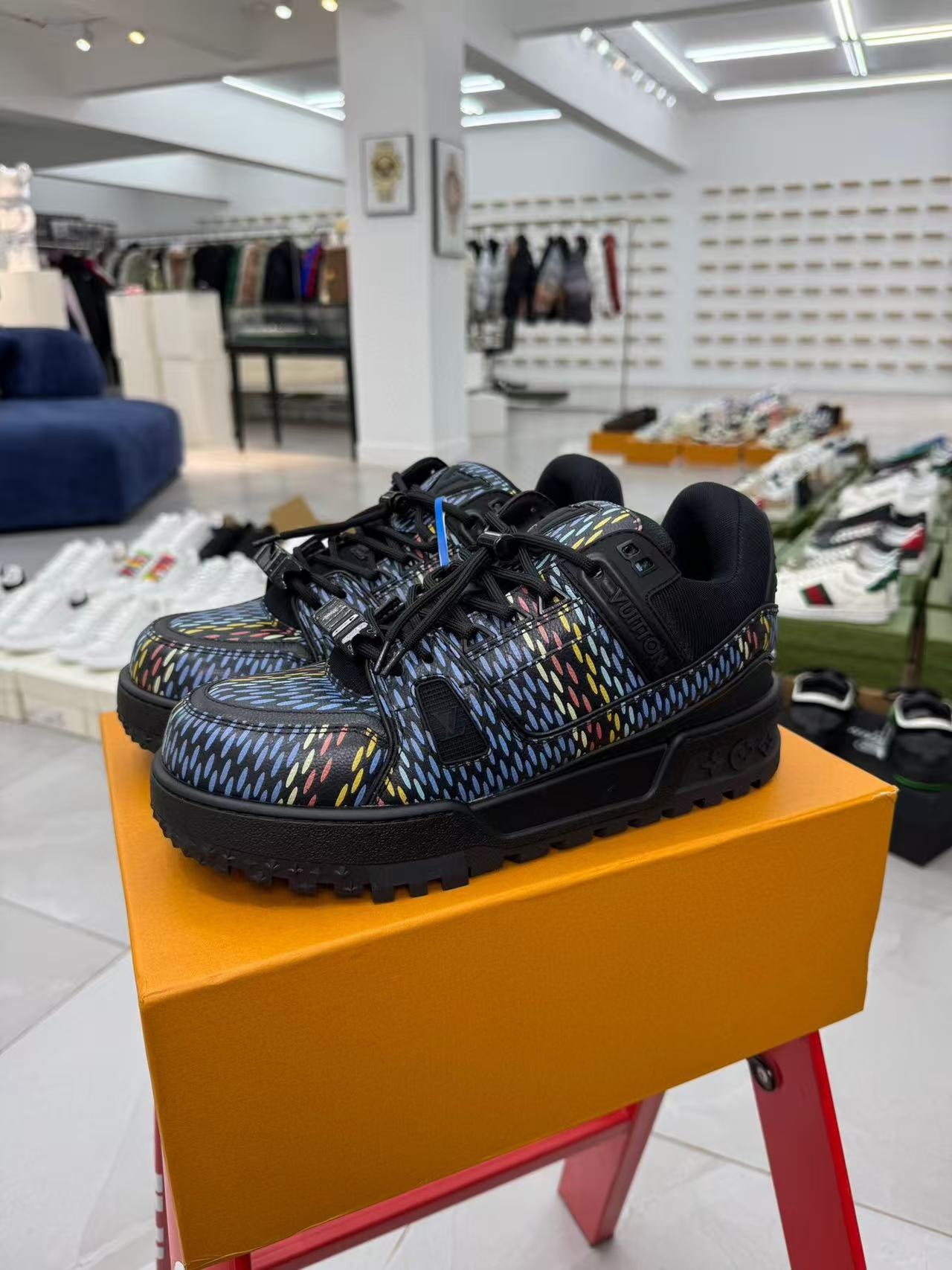 Consult customer service to see real shots 10