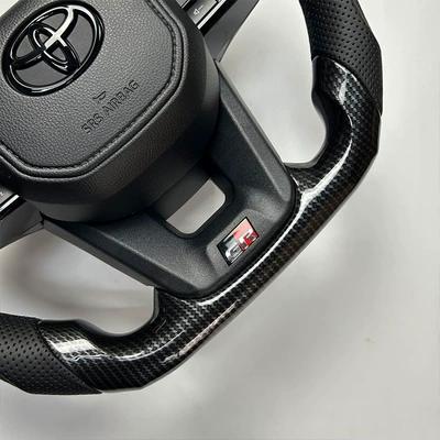 Models, Shiyong Steering wheel