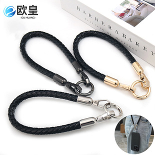 In stock PU leather mobile phone lanyard metal dog buckle car logo creative woven rope buckle advertising leather rope gift keychain