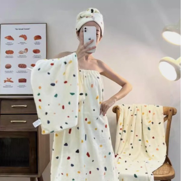 Ins Wave Point Bath Skirt Shower Cap Four-piece Set Wearing Wrap Long-staple Cotton Absorbent Towel Quick-drying Adult Strapless Bathrobe