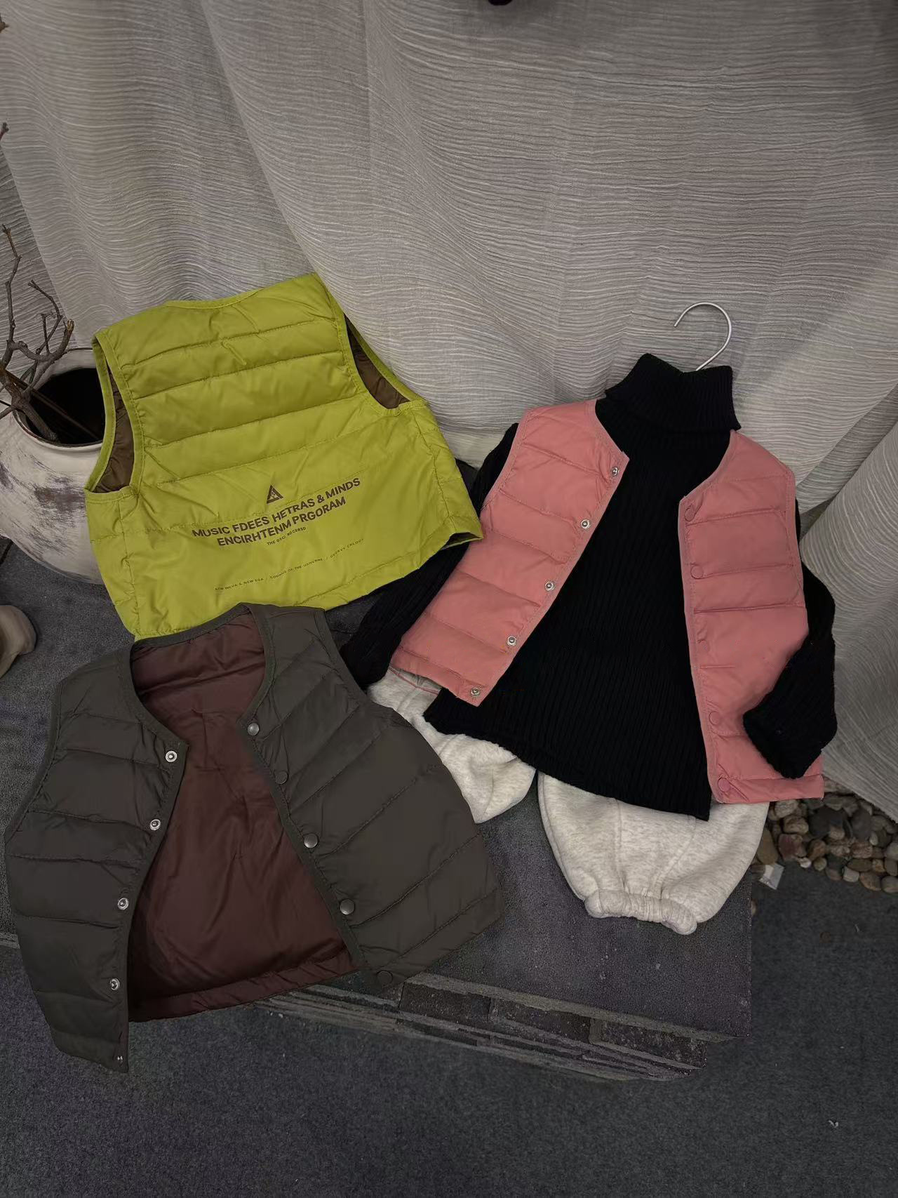 Otoño e Invierno nuevo chaleco de plumón para niños pato blanco abajo ropa para niños Chaleco de bebé chaleco casual de una sola pieza entrega