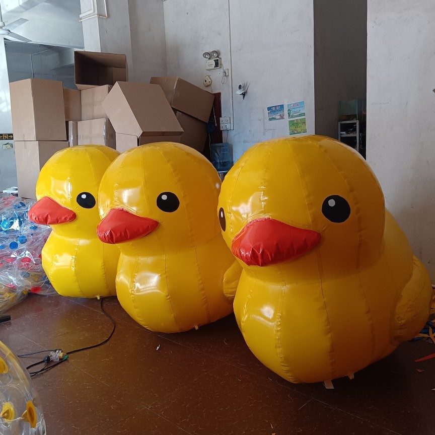 水上乐园1.3米闭气小黄鸭0.6夹网布活动展示装饰网红打卡景区设备
