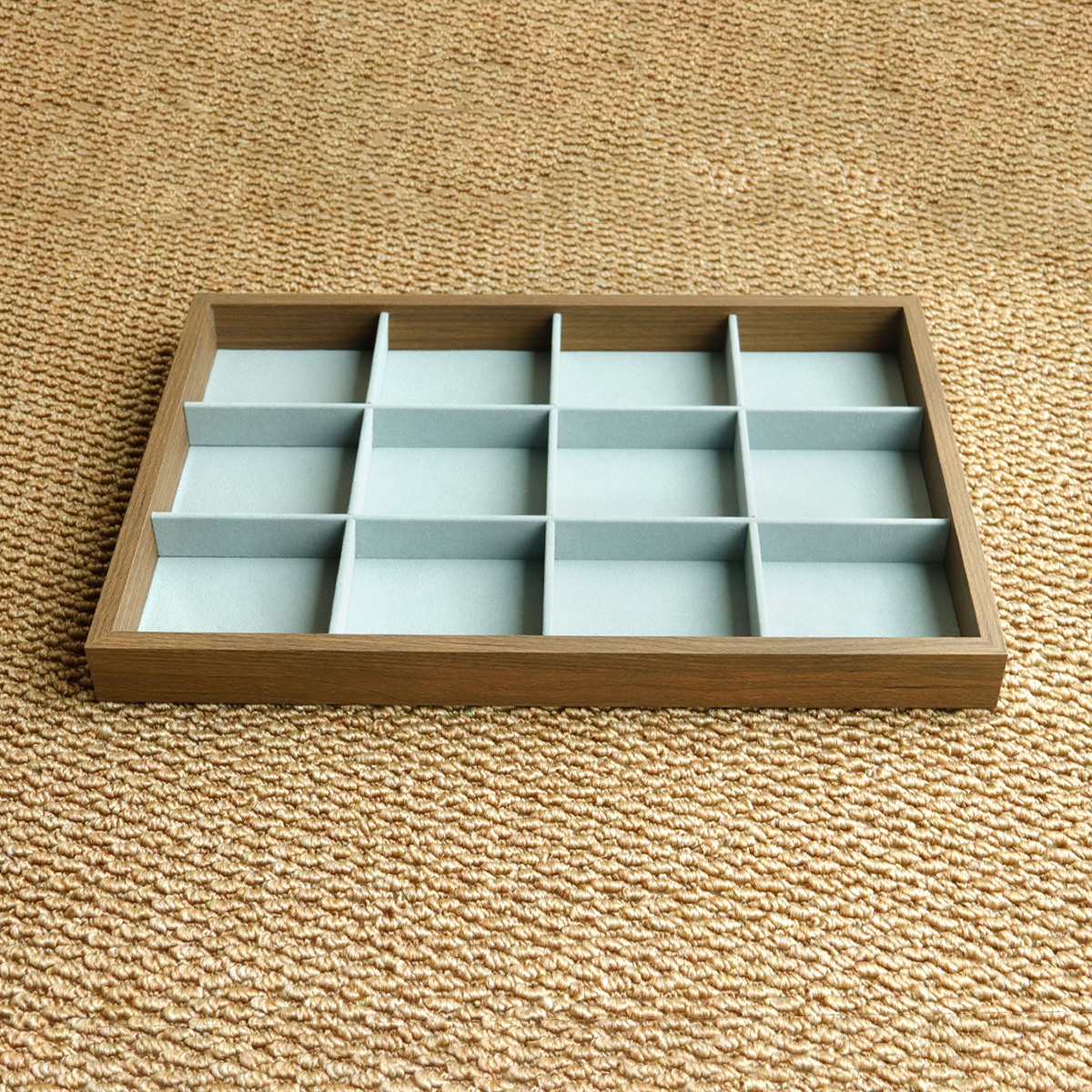 �ں����������������������ִ�ľ�ʳ�������������Ʒ���ɺб�Я